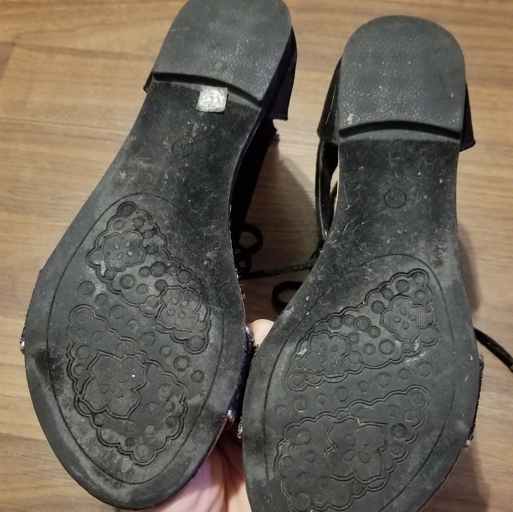 Sandals - Picture 4 of 4
